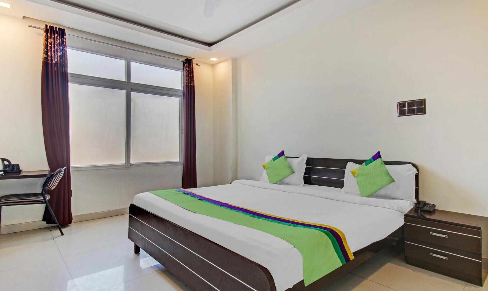 Treebo Silver Grand New Agreement Лакхнау Экстерьер фото